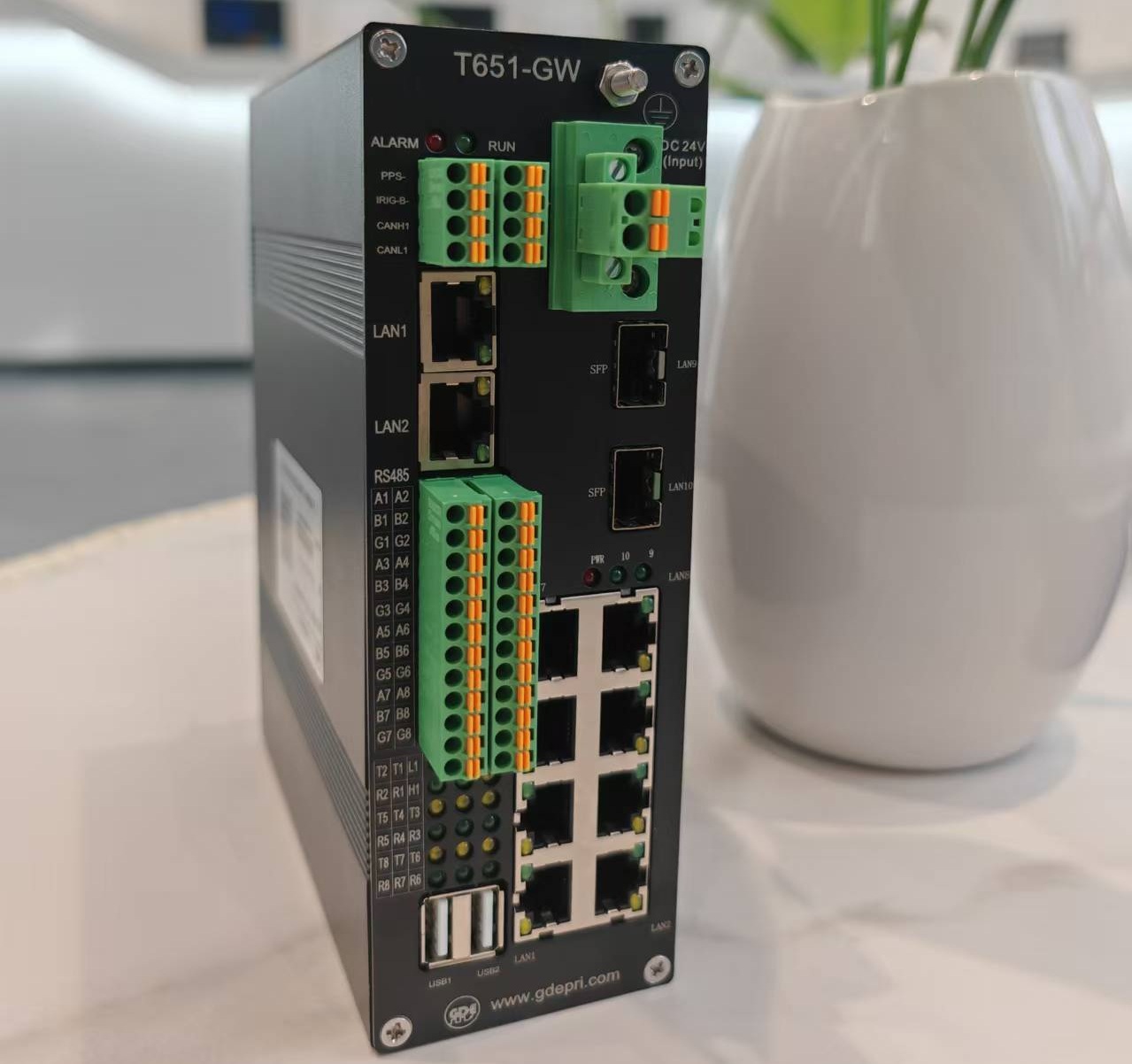 多功能4G网关设备